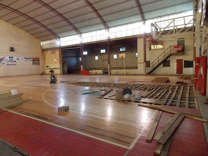 Reparación del piso parquet en Atlético