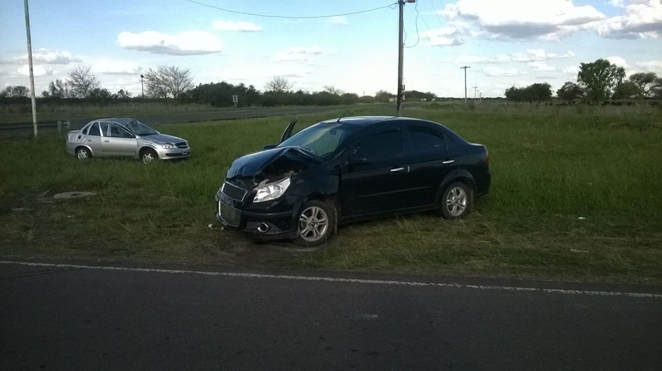 Otro accidente en el cruce de El Pingo….¿y van?