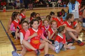 Encuentro de mini básquet femenino en Atlético María Grande