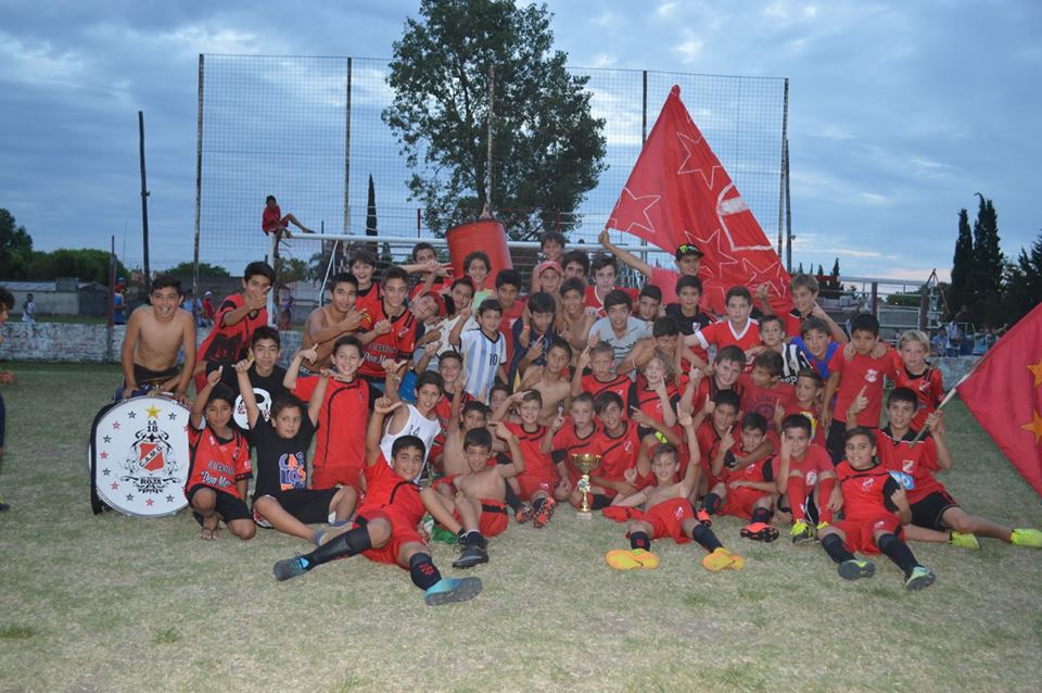 Atlético festejó en categoria sub 11