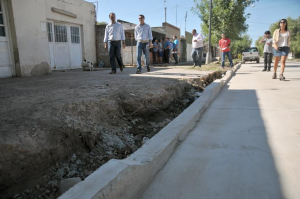 Se propone la creación de Consorcios para la construccion de cordón cuneta y hormigón