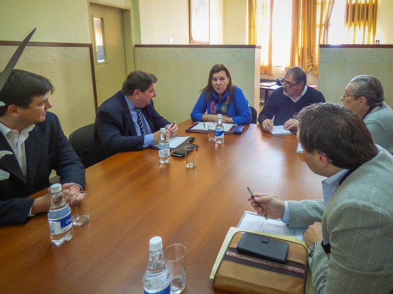 La Directora de Vialidad Alicia Benítez se reunió con Senadores de Cambiemos