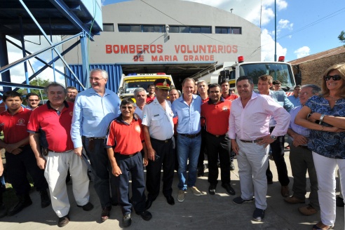 Bordet en María Grande – anunció que impulsara una Ley que regule el trabajo de Bomberos Voluntarios