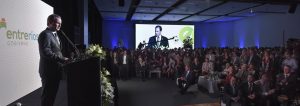 Bordet inauguró el centro de convenciones más grande del litoral argentino