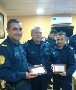 Reconocieron a dos policías de María Grande por salvar a un niño