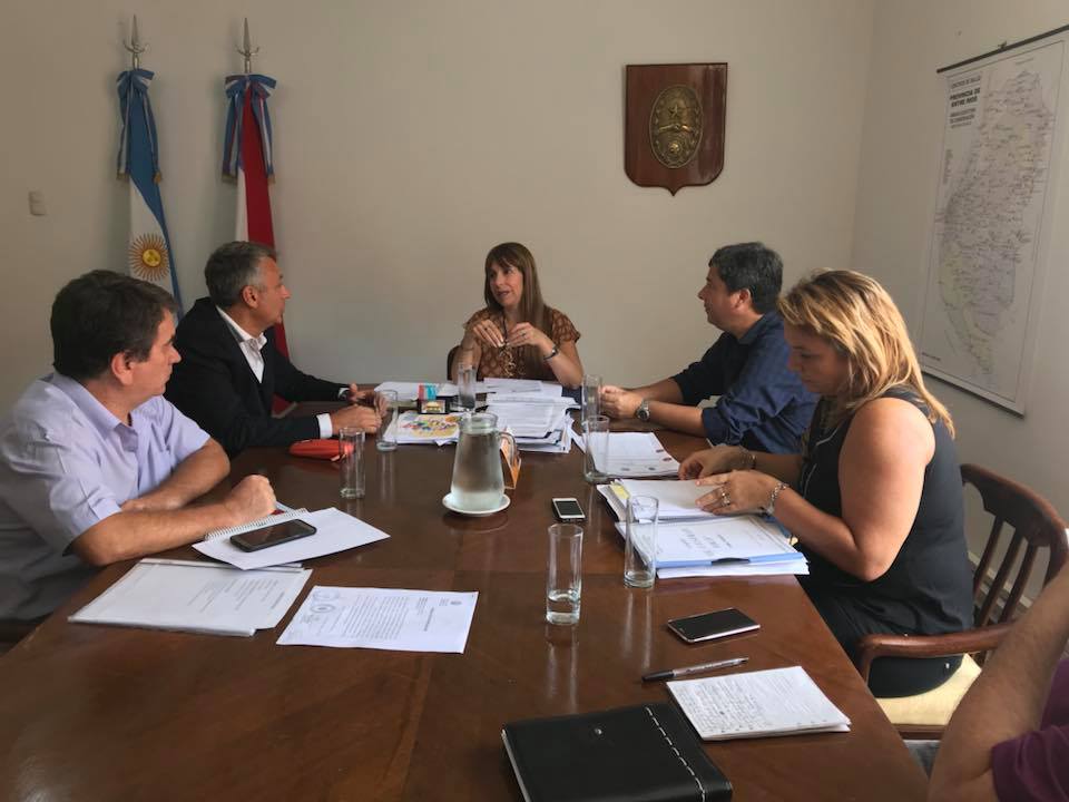 Lara y Zavallo se reunieron con la Ministra de Salud Sonia Velazquez