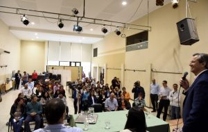 Bahl se reunió en San José con jóvenes, docentes y concejales de la provincia