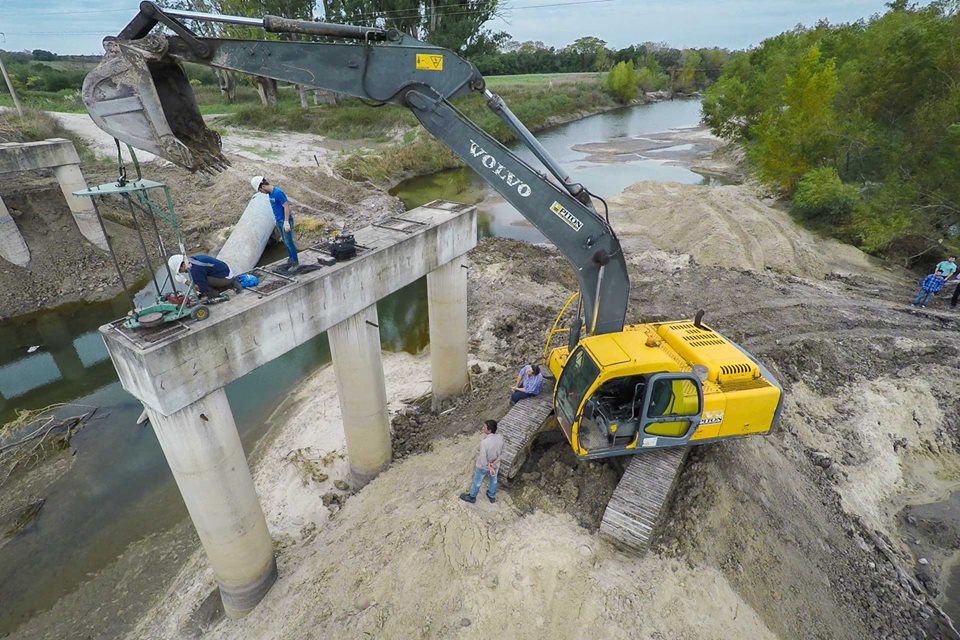 Realizaron ensayos en la estructura del puente sobre arroyo Hernandarias