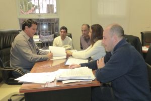 La provincia rubricó los primeros contratos para ejecutar nuevas viviendas con fondos propios