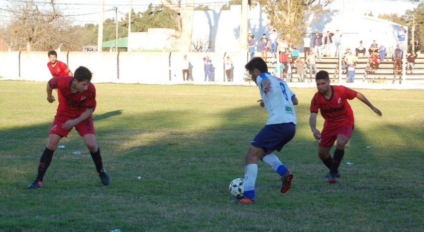 Litoral trabajó para ganarle a Segui. Atletico se trajo un empate de Crespo, con sabor a poco