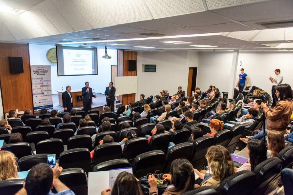 Concejales abordaron la planificación y promoción de la salud en una nueva capacitación