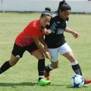 «Mili» Rivas en Mendoza, jugando el Nacional de fútbol femenino