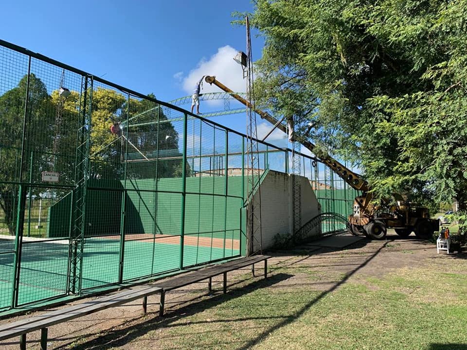 Se techa una cancha de paddle en Litoral