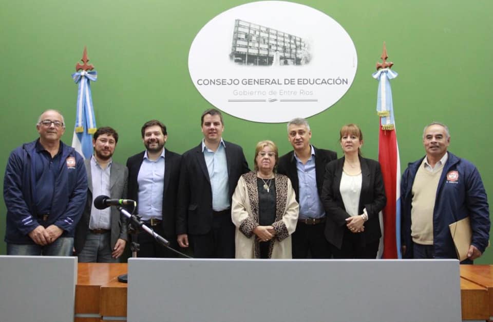 BOMBEROS VOLUNTARIOS MARÍA GRANDE SERÁ LA SEDE DEL NUEVO SECUNDARIO SEMIPRESENCIAL PARA JÓVENES Y ADULTOS