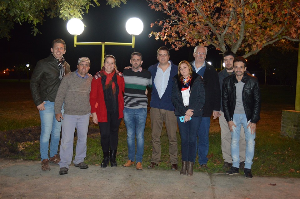 Iluminación de la «Plaza de los 100 árboles»