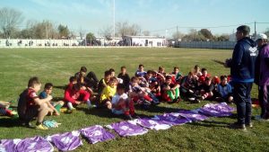 VELEZ  SARSFIELD OBSERVO 250 JUGADORES EN EL CLUB MARADONA