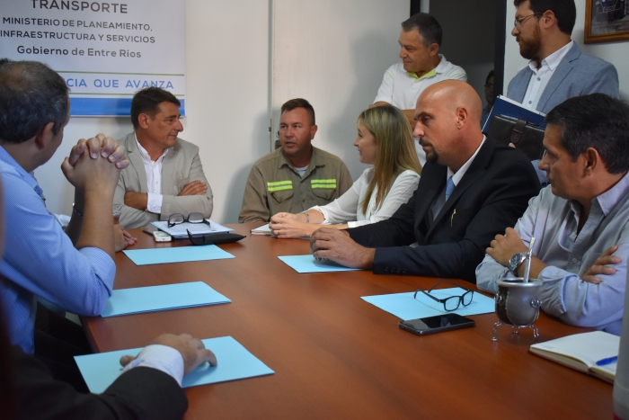 Reunión en Transporte para analizar un Plan Integral Metropolitano.