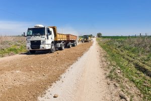 Reconstruyen y consolidan la red vial del departamento Diamante