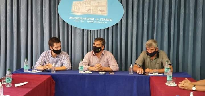 KLOSS ACOMPAÑO LA VISITA DEL COORDINADOR DE RELACIONES MUNICIPALES DE NACIÓN, QUIEN ESTUVO CERRITO