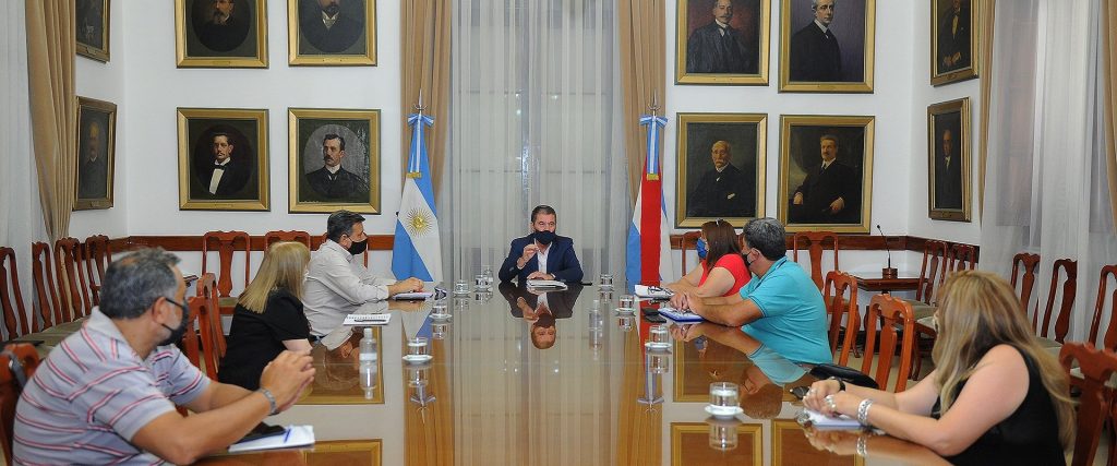 Ballay comunicó a los gremios estatales el llamado a paritarias para el fin del receso