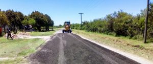 Se trabaja en el mantenimiento de caminos rurales del departamento Paraná