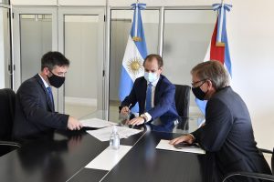 Bordet firmó convenios con el CFI para proyectos de infraestructura y asistencia a empresas del sector tambero