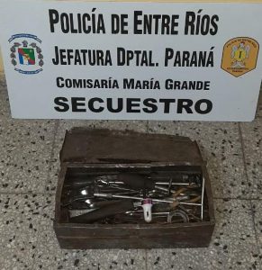 La policía local logro recuperar una caja de herramientas robadas de un camión
