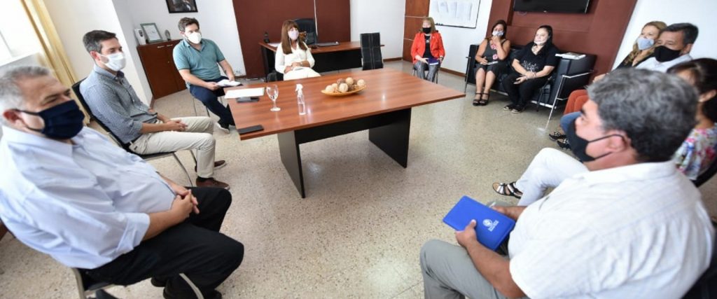 El CGE y los gremios docentes definen criterios para el regreso seguro a la presencialidad