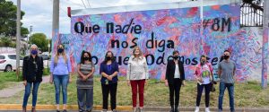 Artistas entrerrianas pintan murales por los derechos de las mujeres