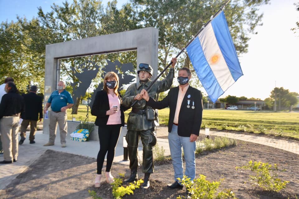 TABOSSI – RECONOCIMIENTO A VETERANOS DE GUERRA, EN UN NUEVO ANIVERSARIO DE LA GESTA DE MALVINAS