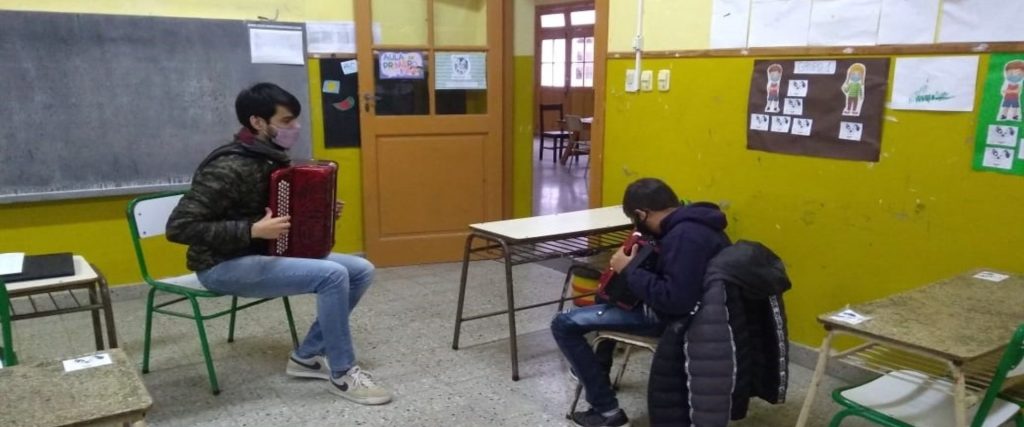 Iniciaron los talleres del ensamble musical destinado a niños y jóvenes en la ciudad de Victoria