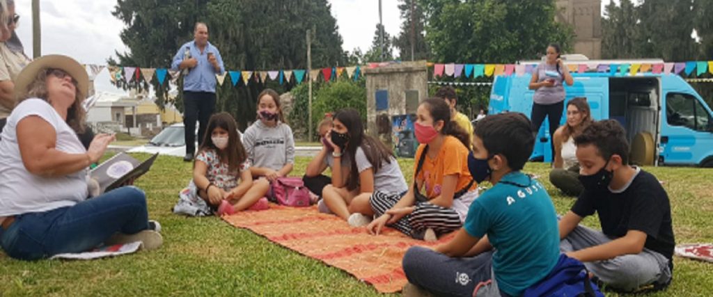 El Bibliomóvil promociona la lectura en distintas ciudades entrerrianas