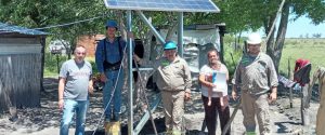 Desarrollo Social y Enersa continúan instalando kits fotovoltaicos en zonas rurales de la provincia