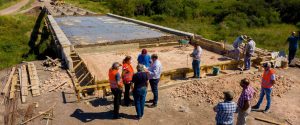 La construcción del puente sobre Arroyo Toledo supera el 85 por ciento de avance