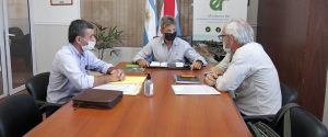 Avanzan en gestiones para obra de pavimento urbano en Gobernador Mansilla