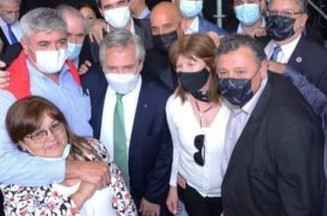 Liliana Landra y Diego Plassy con el Presidente Fernández