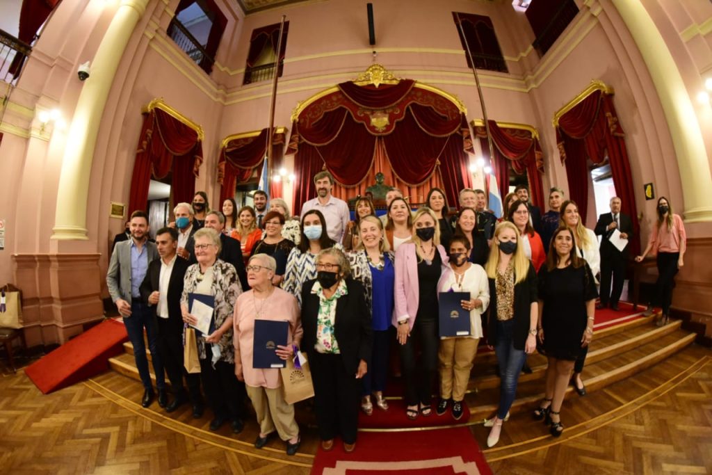 La Cámara de Diputados homenajeó a mujeres entrerrianas