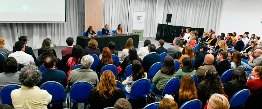 La provincia y los gobiernos locales abordaron la cuestión social y la planificación de políticas con eje territorial