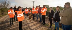 Firman acta de inicio de obra para la construcción de alcantarilla en Aldea San Miguel, en el departamento Nogoyá