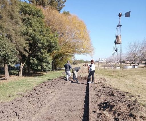 TABOSSI – Se recupera parte de la traza ferroviaria que atraviesa la zona urbana de la localidad