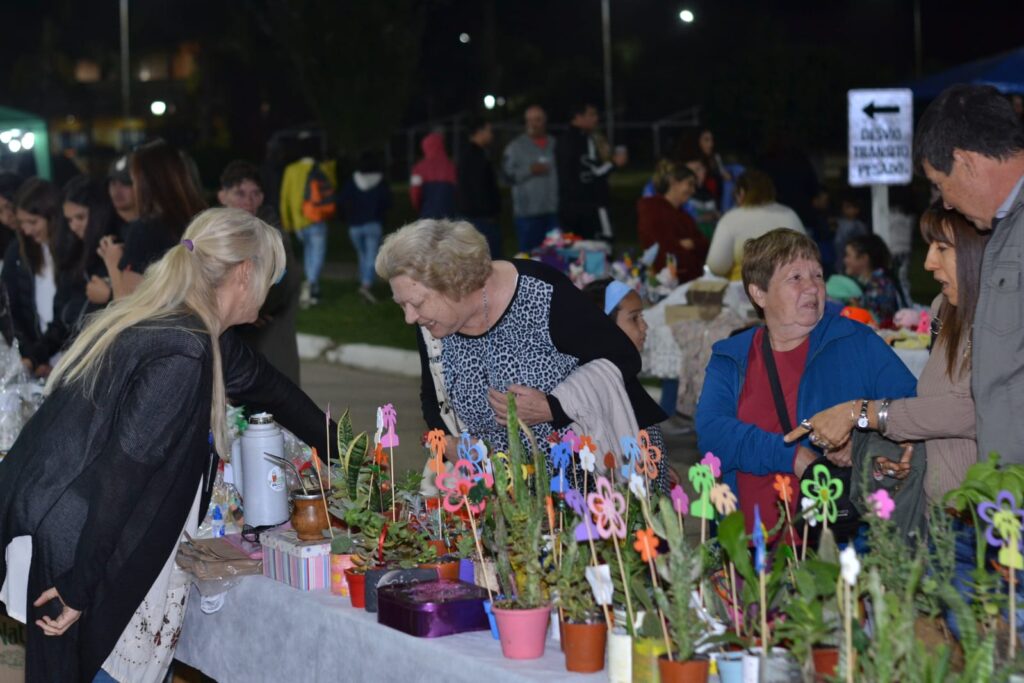 20 de JUNIO – FERIA DE EMPRENDEDORES Y ARTESANOS