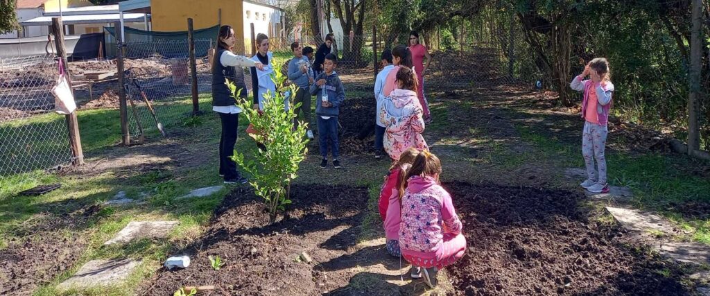 Promueven huerta escolar en escuelas de la provincia