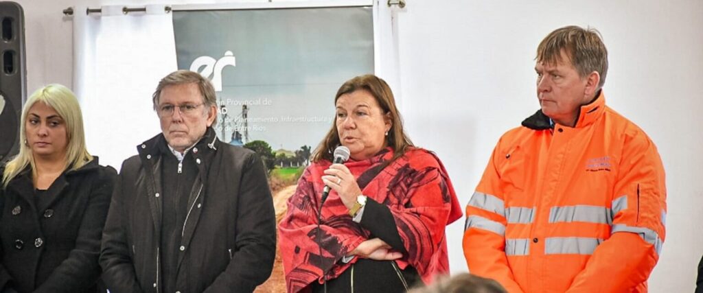 Se presentaron tres ofertas para la pavimentación desde Aldea Santa Rosa a Aldea San Rafael