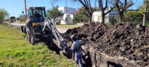 Obra de Cordon cuneta en calle Intendente Minetti