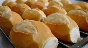 Gobierno y sector panadero acordaron «garantizar precios razonables para el pan»