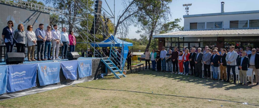 El Becario difundió sus programas y servicios en los Juegos Universitarios Argentinos