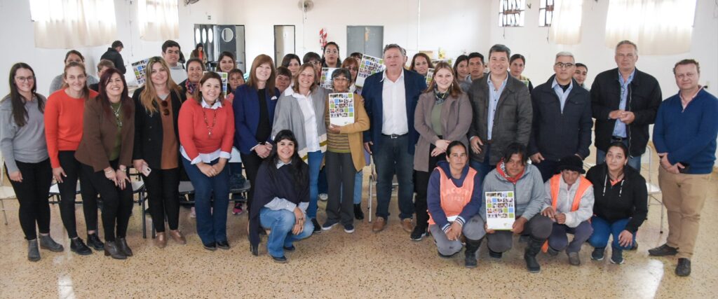 ENTREGA DE APORTES EN EL MUNICIPIO DE EL PINGO  POR PARTE DEL MINISTERIO DE DESARROLLO SOCIAL