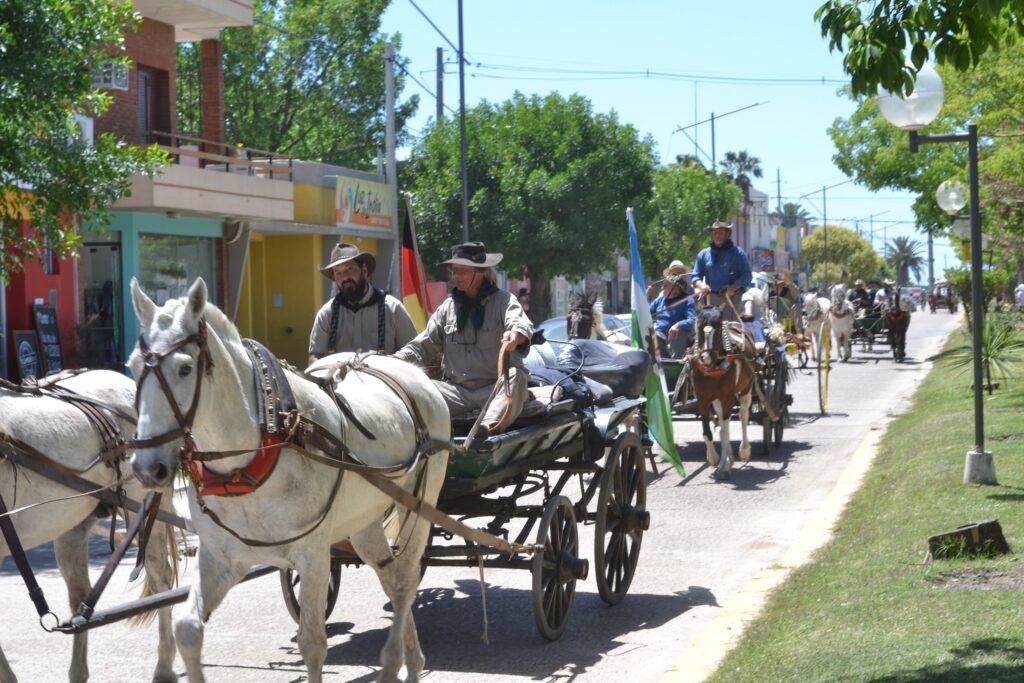 «Los carreros» repitieron la travesia de sus abuelos uniendo Santa Anita y Aldea Santa Maria