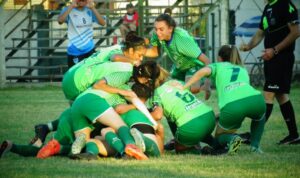 Unión de Crespo – El primer equipo campeón del Torneo Femenino