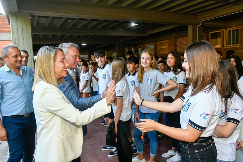 Stratta: “Con acciones, políticas y decisiones ratificamos que la educación es la obra más importante”